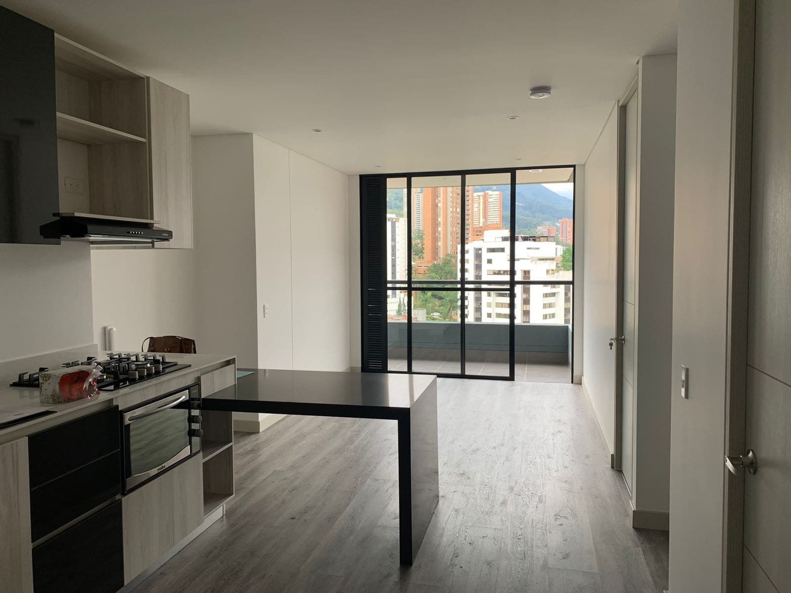 Apartaestudio En Arriendo - Sector Poblado
