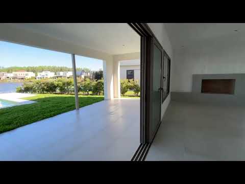House for Sale in Santa Ana Villanueva