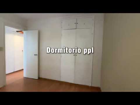 Apartment for Sale in Almagro: 3-room apartment with a maid's quarters, balcony, and storage room