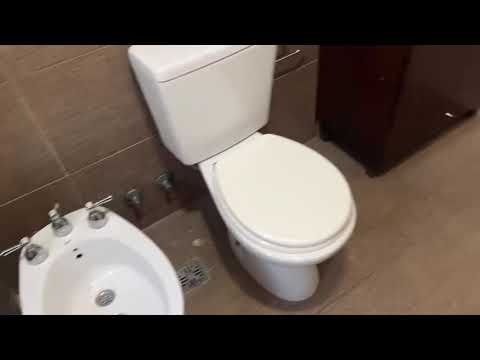 Bright 2-room apartment in Villa del Parque with a garage
