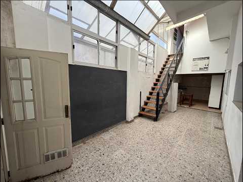3-room penthouse for sale with no maintenance fees—needs remodeling in Villa Santa Rita, Buenos Aires