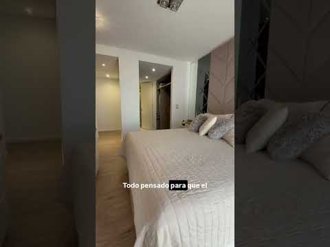 4-room triplex apartment facing the street with a garage, fully furnished, in the Villa del Parque shopping center