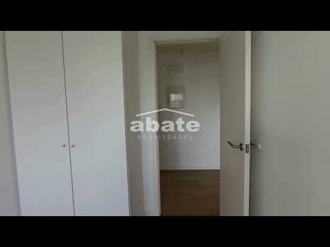 2-Bedroom Apartment in Malvín, Upper Floor, Garage