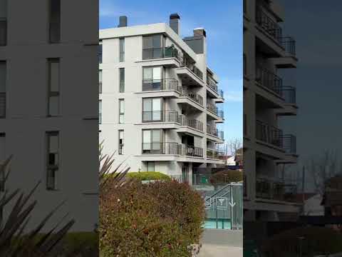 4-room apartment for sale - Two parking spaces and a maid's quarters