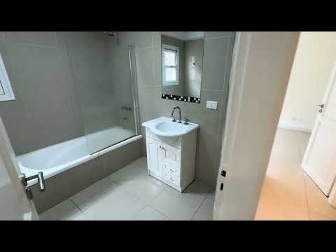 4-room house for sale on 2 floors in Solar del Bosque Canning!!! With a pool