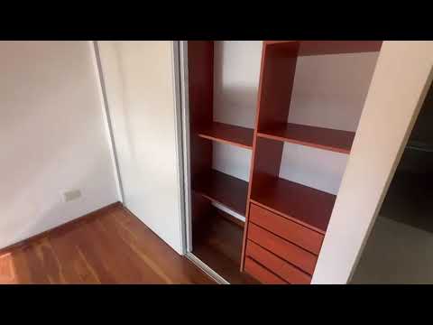 Bright 2-room apartment in Villa del Parque with a garage