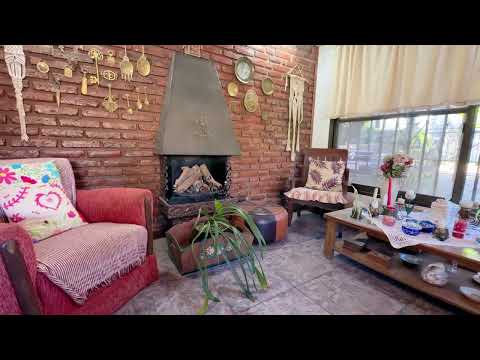 3-room house with a pool in the El Rocio neighborhood