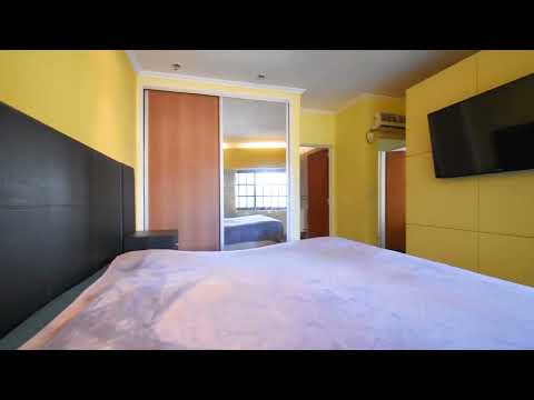 5-Room Townhouse for Sale with Garage and Play Area in Devoto