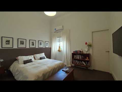 Stunning townhouse for sale in Nuñez with a terrace