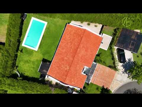 5-room single-story house for sale with a pool in Cantón Escobar