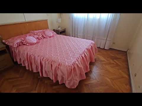 Apartment for Sale in Colegiales: 3-Room Apartment with Parking Space