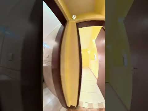 Casa 3 ambinetes con cochera y parque, Berazategui en venta