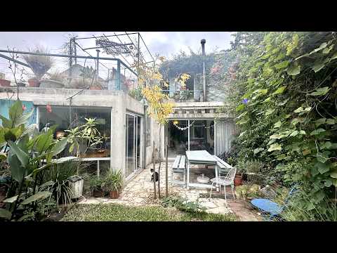 100-year-old renovated building with no maintenance fees—7 rooms, garden, and studio—Private entrance