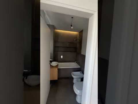 EXCELLENT 3-BEDROOM APARTMENT WITH SEPARATE ENTRANCE, BRAND-NEW, WITH A PATIO