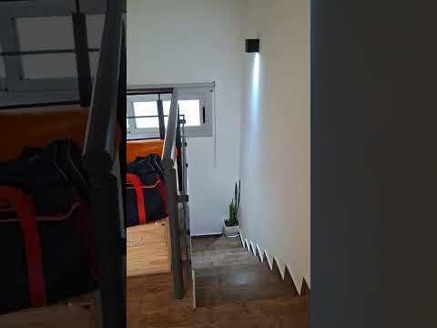 Apartment in Castelar 2 with a garage and terrace-balcony.