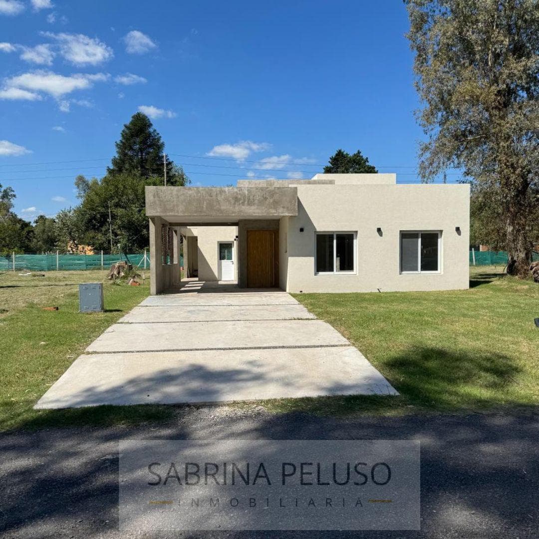 HOUSE FOR SALE in Alvarez del Bosque, MORENO