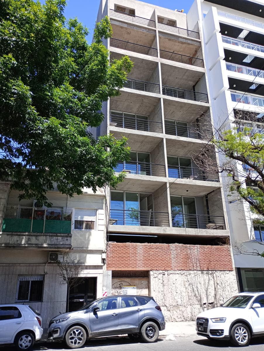 Palermo - Commercial Space for Sale: 107 m² Suitable for Various Uses! Multi-Level Layout and Patio Financing Available!