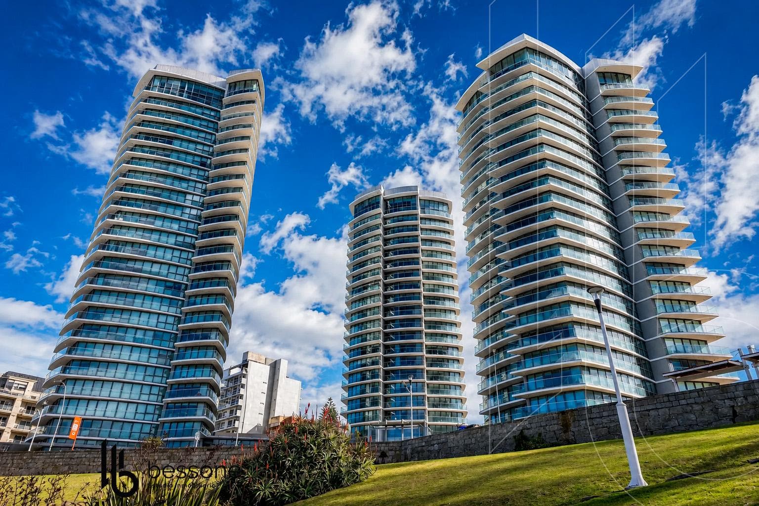 MARAL EXPLANADA APARTMENT
