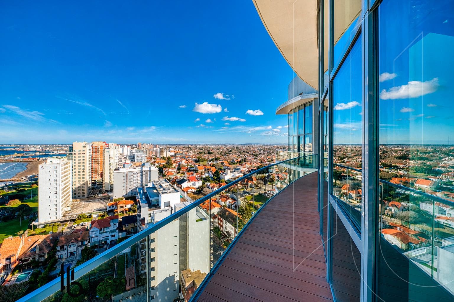 MARAL EXPLANADA APARTMENT