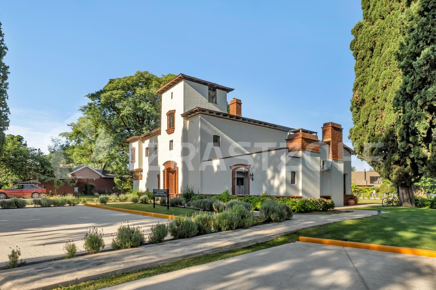 Great Deal!! House for Sale in Manzanares Chico