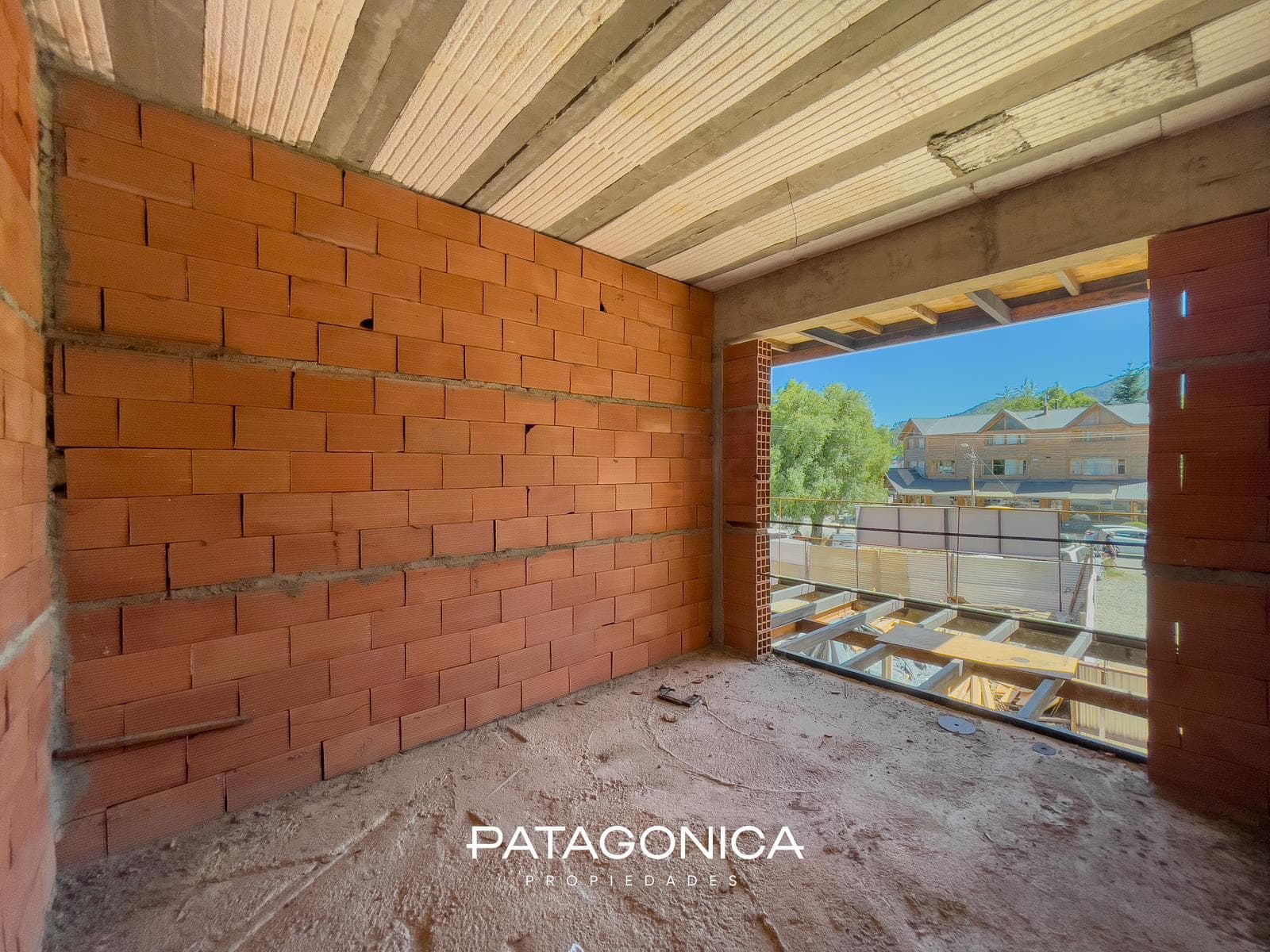 FOR SALE: 56-square-meter 1-bedroom apartment on the first floor in Domo II, Villa La Angostura