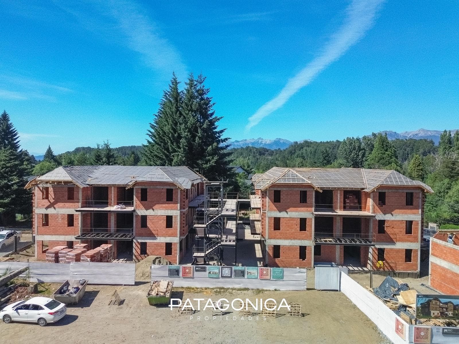FOR SALE: 56-square-meter 1-bedroom apartment on the first floor in Domo II, Villa La Angostura