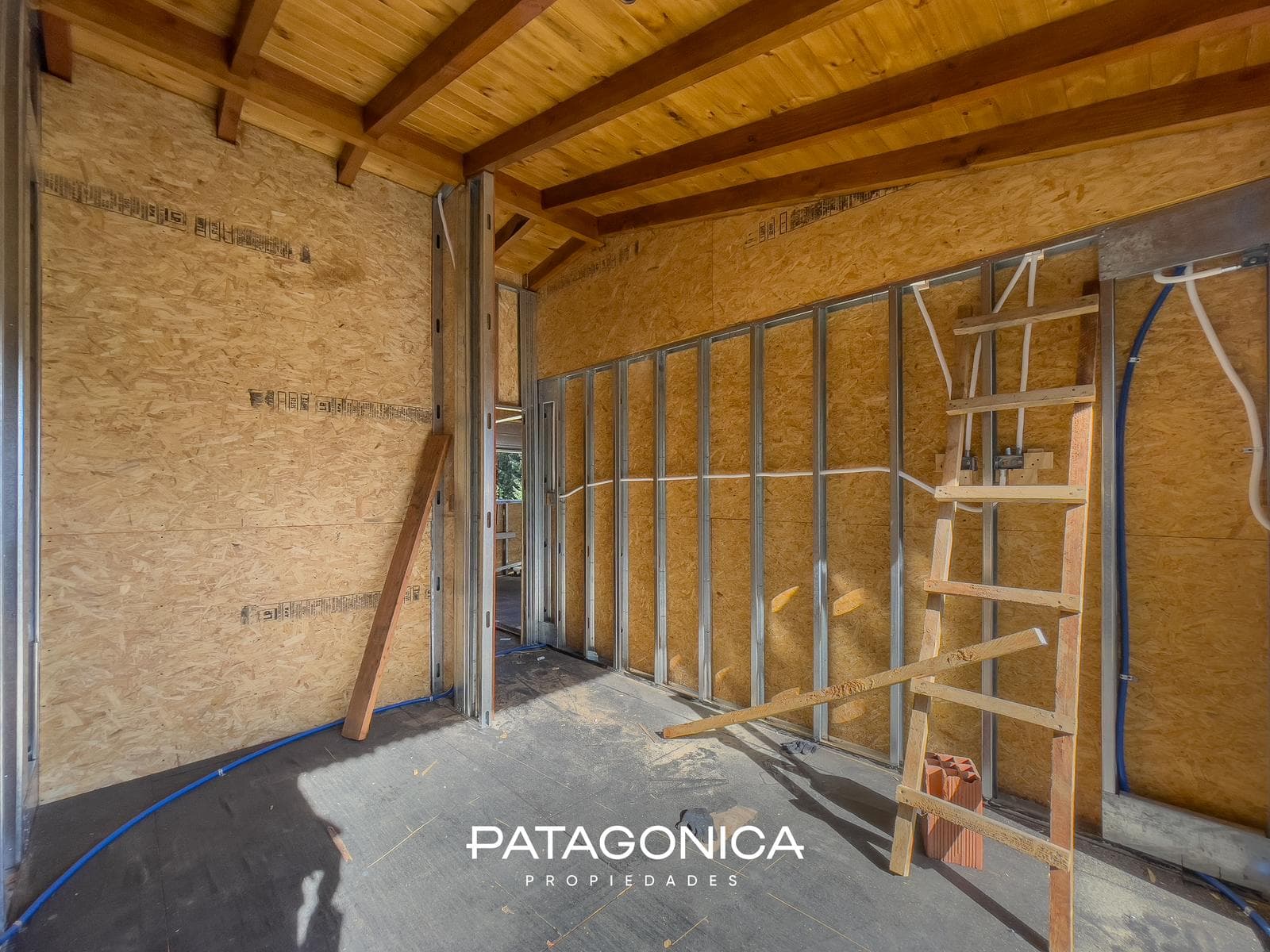 Brand-New Premium 6-Room Apartment with 3 Bedrooms and a Lake View in Bahía Manzano, Villa La Angostura