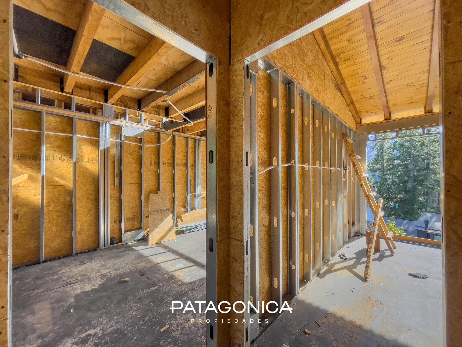 Brand-New Premium 6-Room Apartment with 3 Bedrooms and a Lake View in Bahía Manzano, Villa La Angostura