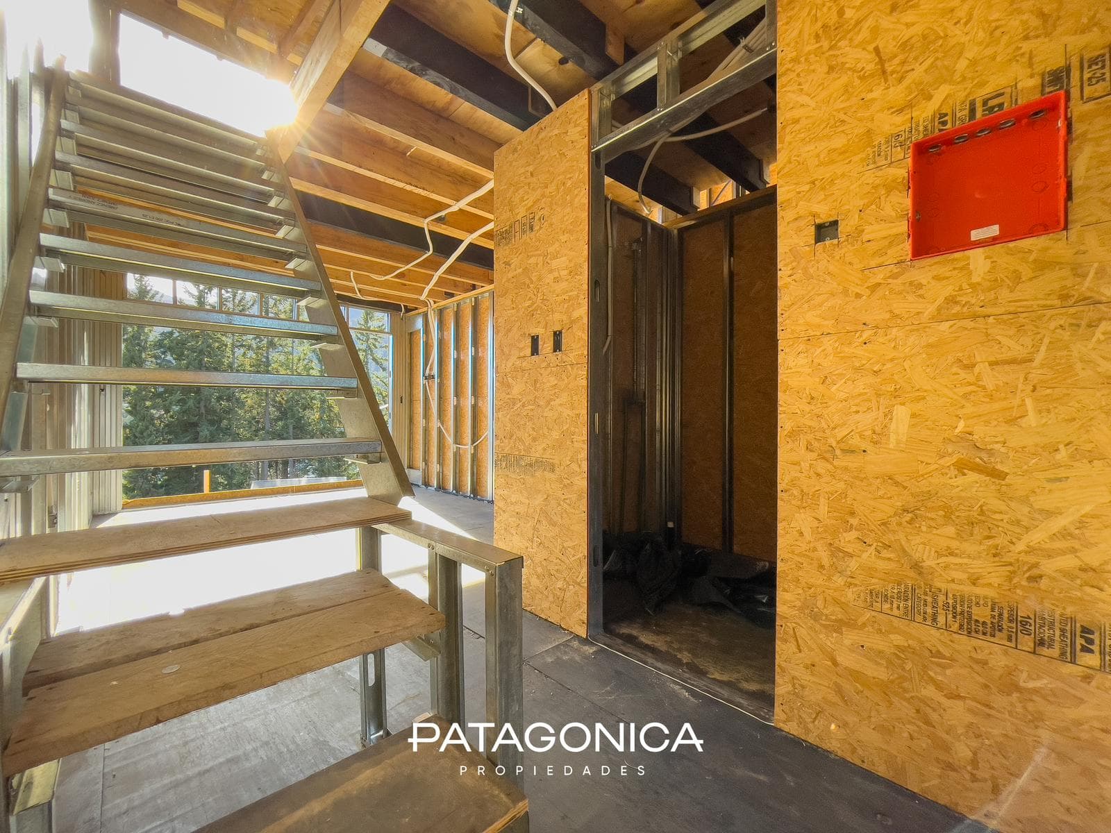 Brand-New Premium 6-Room Apartment with 3 Bedrooms and a Lake View in Bahía Manzano, Villa La Angostura