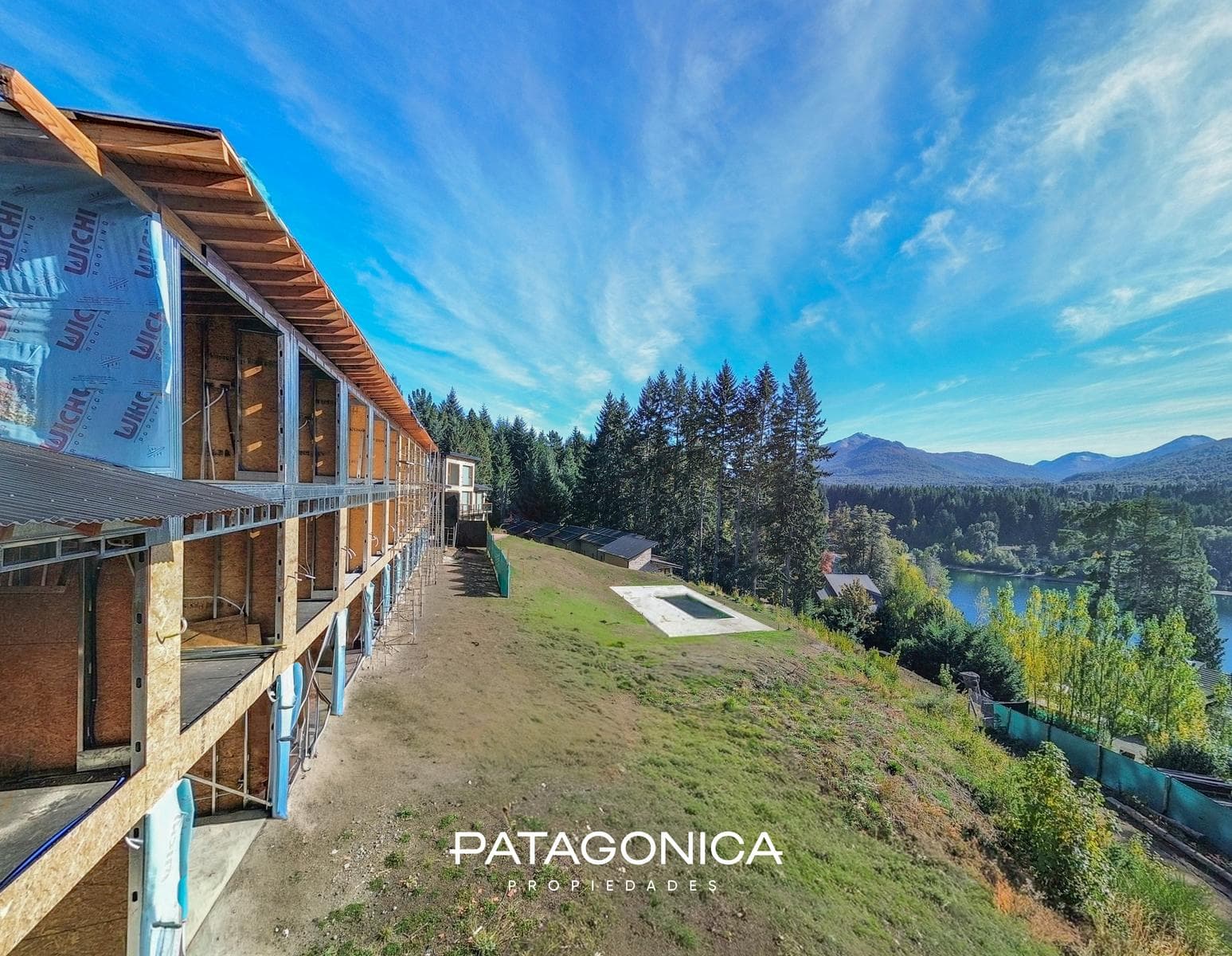 Brand-New Premium 6-Room Apartment with 3 Bedrooms and a Lake View in Bahía Manzano, Villa La Angostura