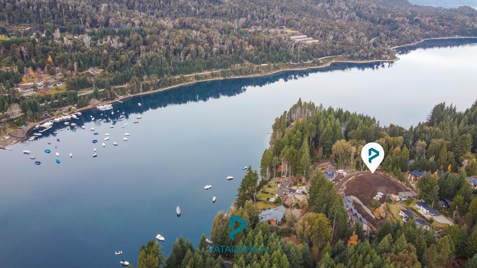 Brand-New Premium 6-Room Apartment with 3 Bedrooms and a Lake View in Bahía Manzano, Villa La Angostura