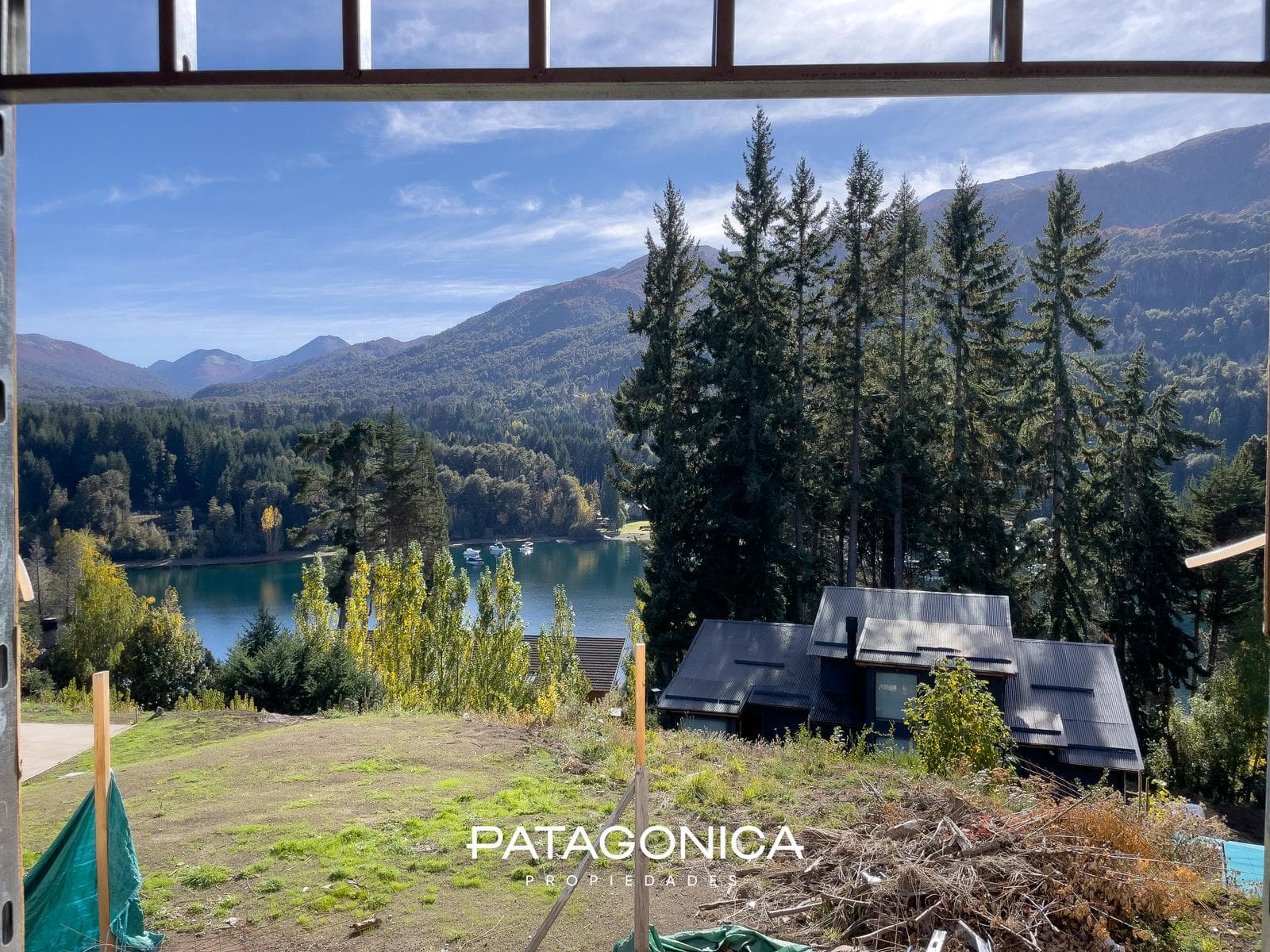 Brand-New Premium 6-Room Apartment with 3 Bedrooms and a Lake View in Bahía Manzano, Villa La Angostura