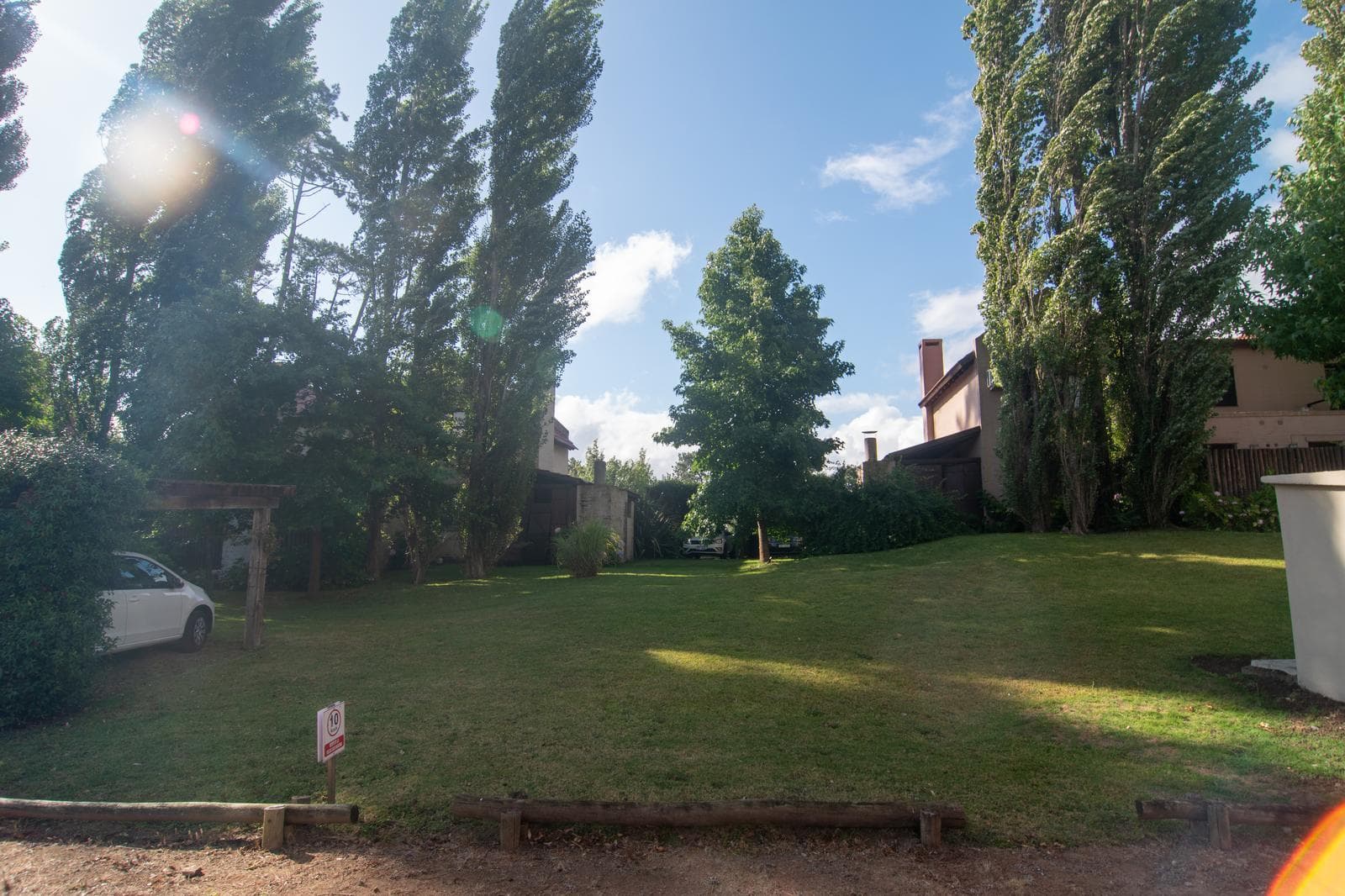 Annual Rental: 2-Bedroom House with Barbecue in the Pinares Gated Community