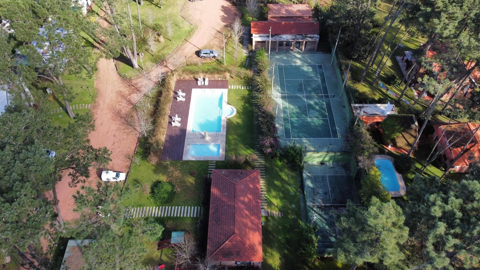 Annual Rental: 2-Bedroom House with Barbecue in the Pinares Gated Community