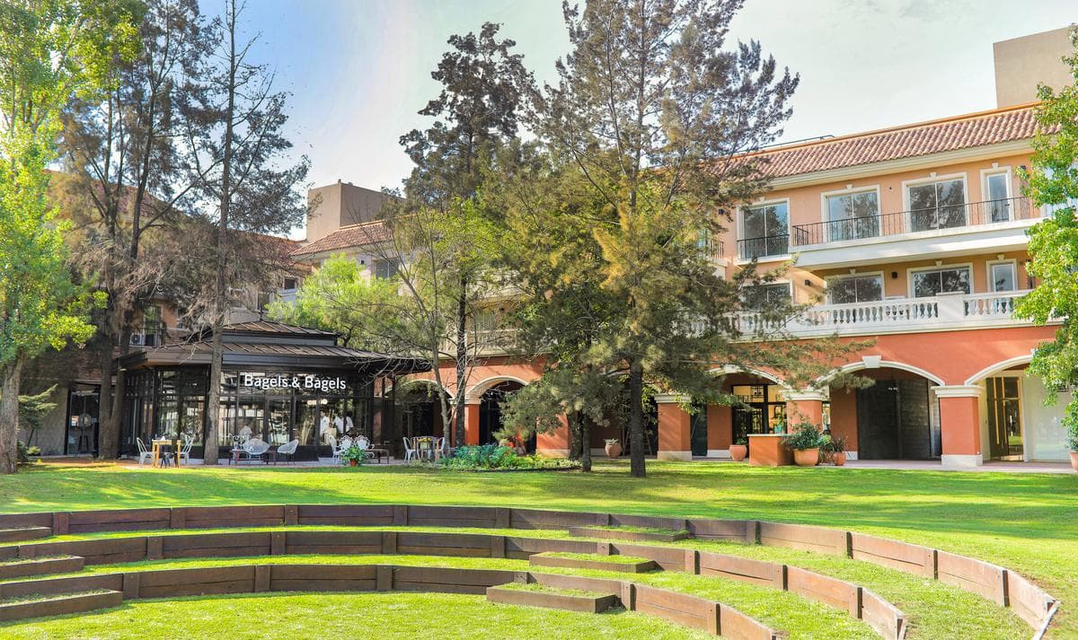 Brand-new 1- or 2-bedroom apartment - SUITABLE FOR PROFESSIONAL USE - Caamaño