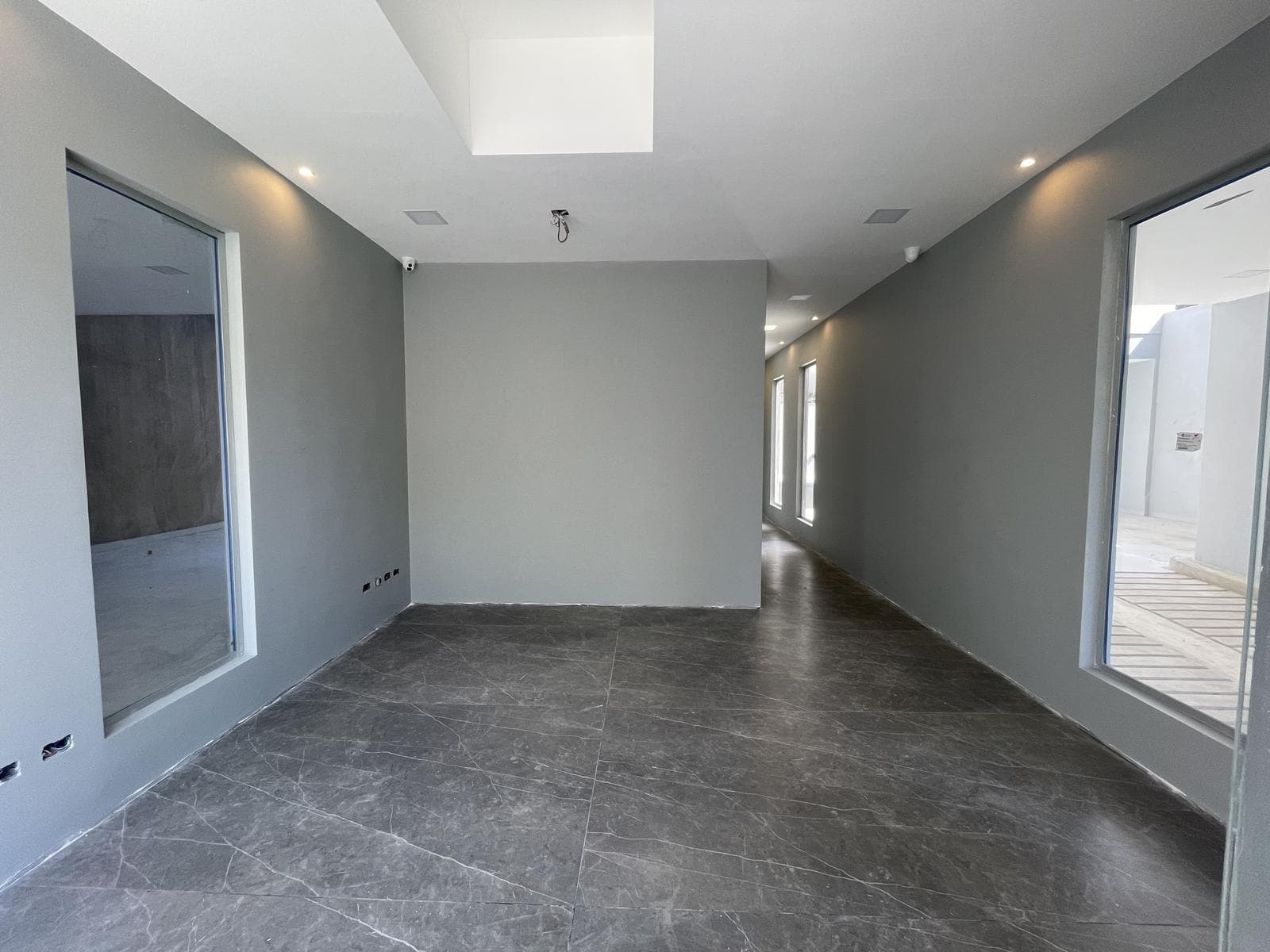 Brand-New 2-Room Apartment with Garage - WE LIVE, Olivos