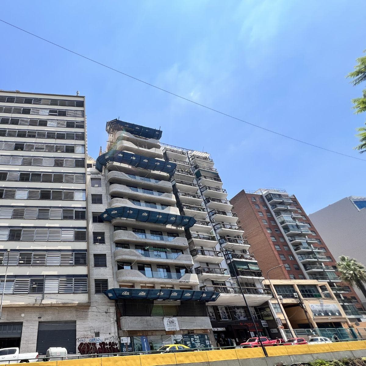One-room apartment in Palermo with a balcony