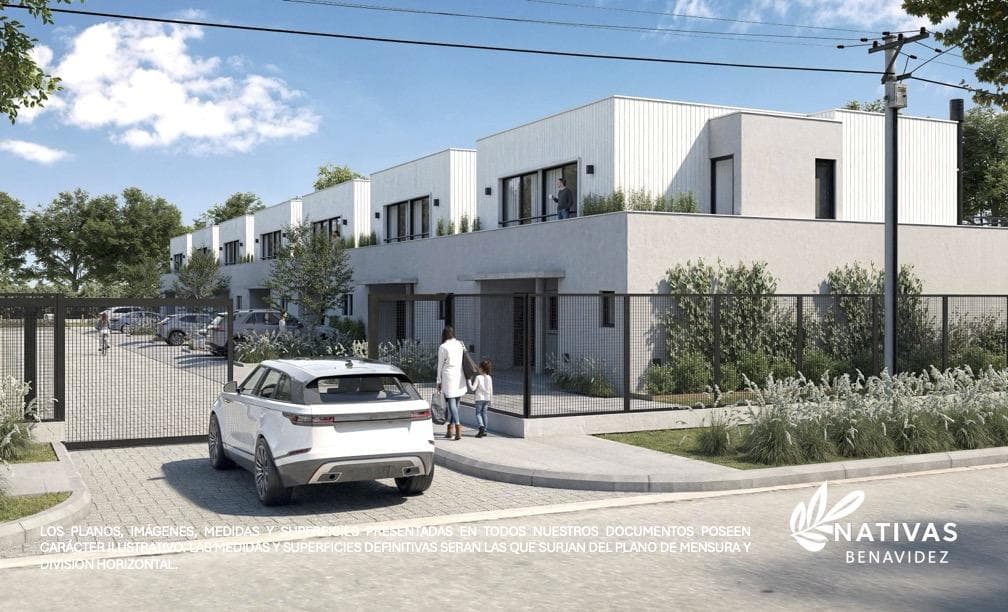 3-Room House/Duplex for Sale in Pozo with Financing Available