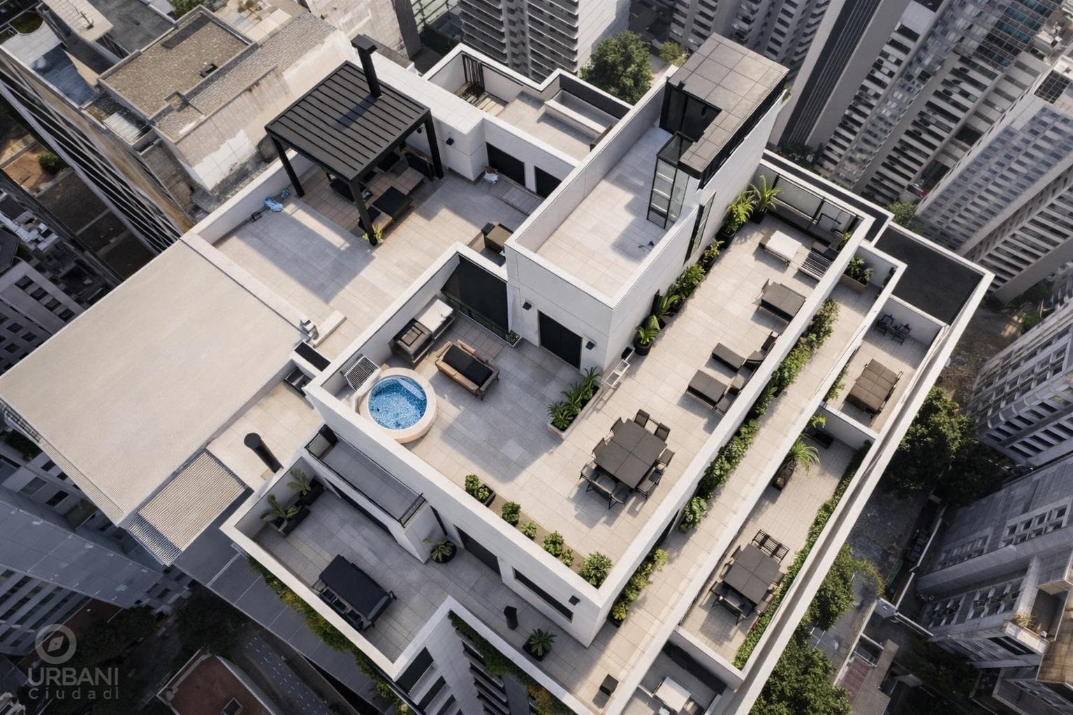 One-room apartment with a balcony in Belgrano