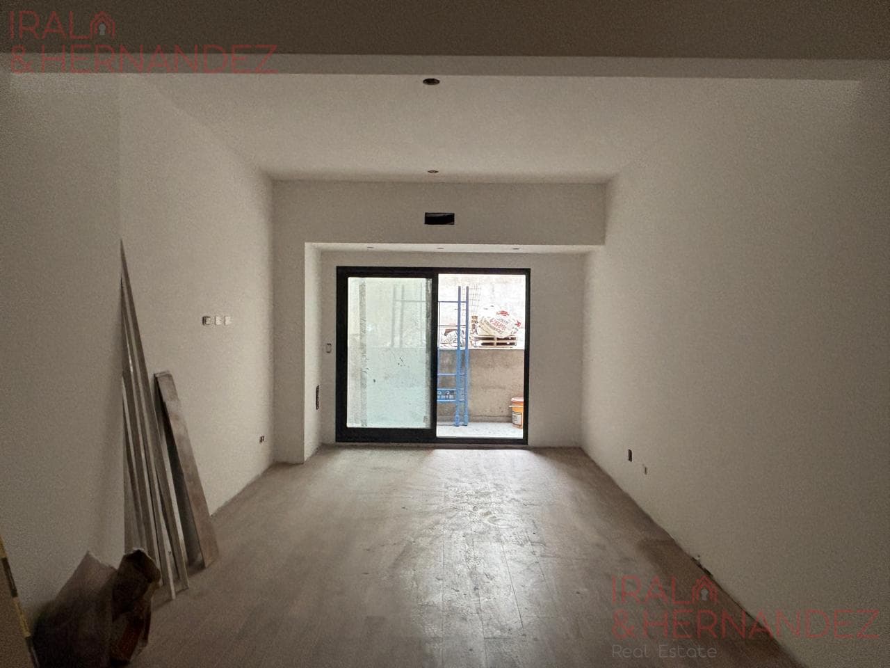 2-Room Apartments for Sale in Tribunales