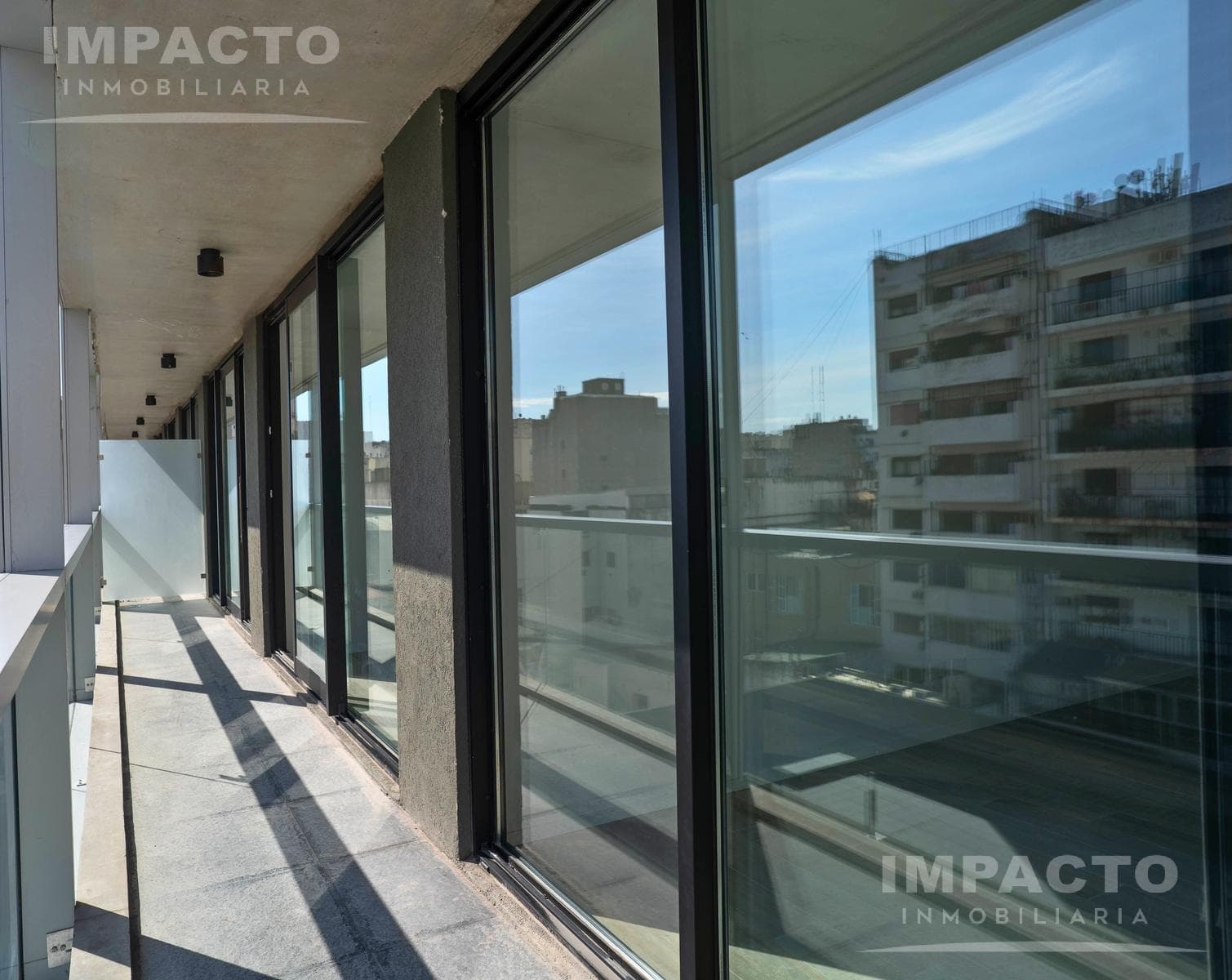 Office / Showroom for Rent in the Federal Capital, Buenos Aires - FOR PROFESSIONAL USE ONLY