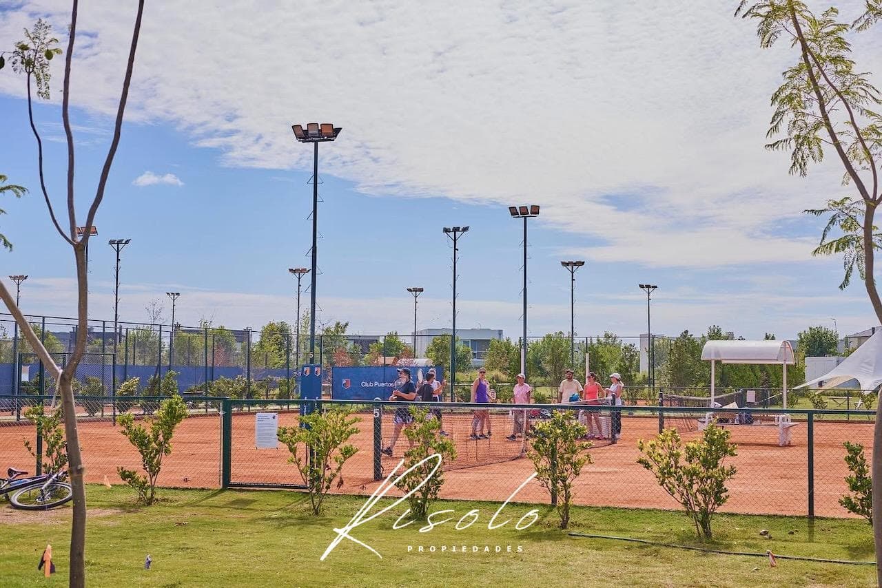 House for Sale, Pool, 3 Bedrooms, Office. Gated Community, Puertos - Araucarias, Escobar