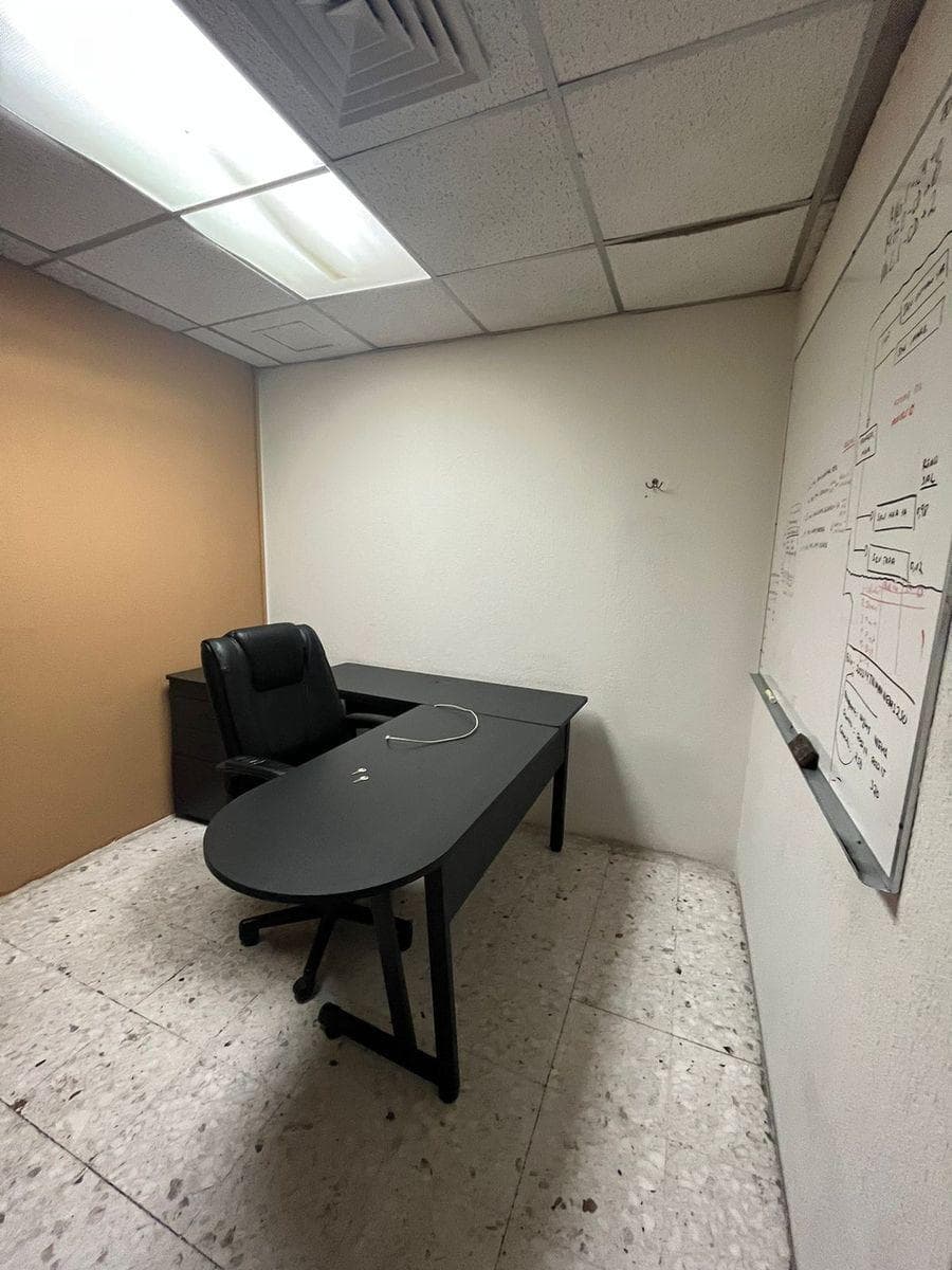 OFFICE SPACE FOR RENT IN REVOLUCIÓN CONTRY, MONTERREY