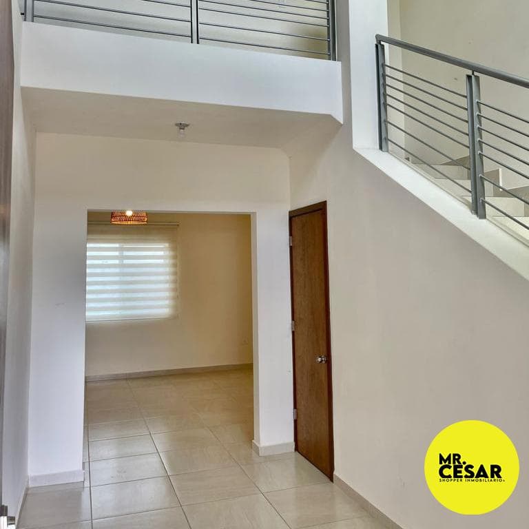 Brand-new, semi-furnished house for sale in La Coruña
