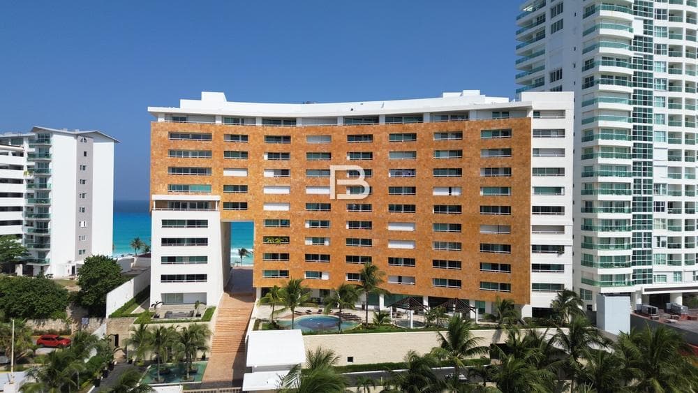 Maralago Oceanfront Apartment for Rent