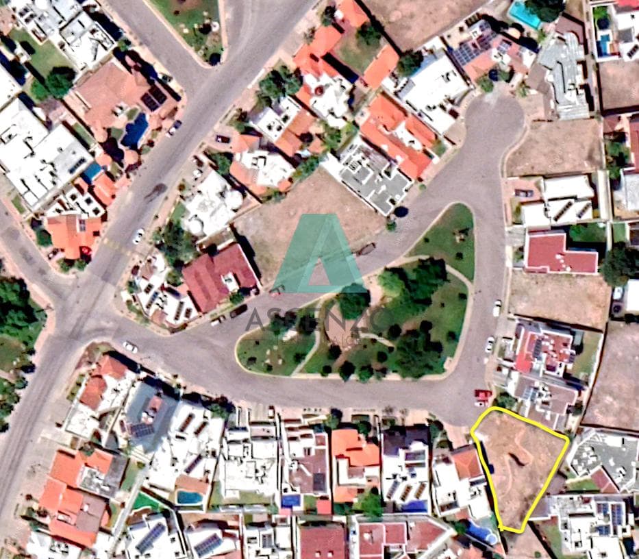 Land Opportunity in Rincon de las Lomas, Slvch