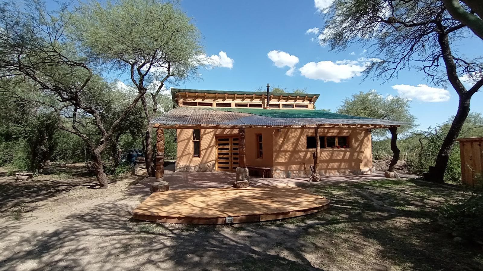 Adobe House in La Aguadita | Villa de Las Rosas | Natural Setting | Deed