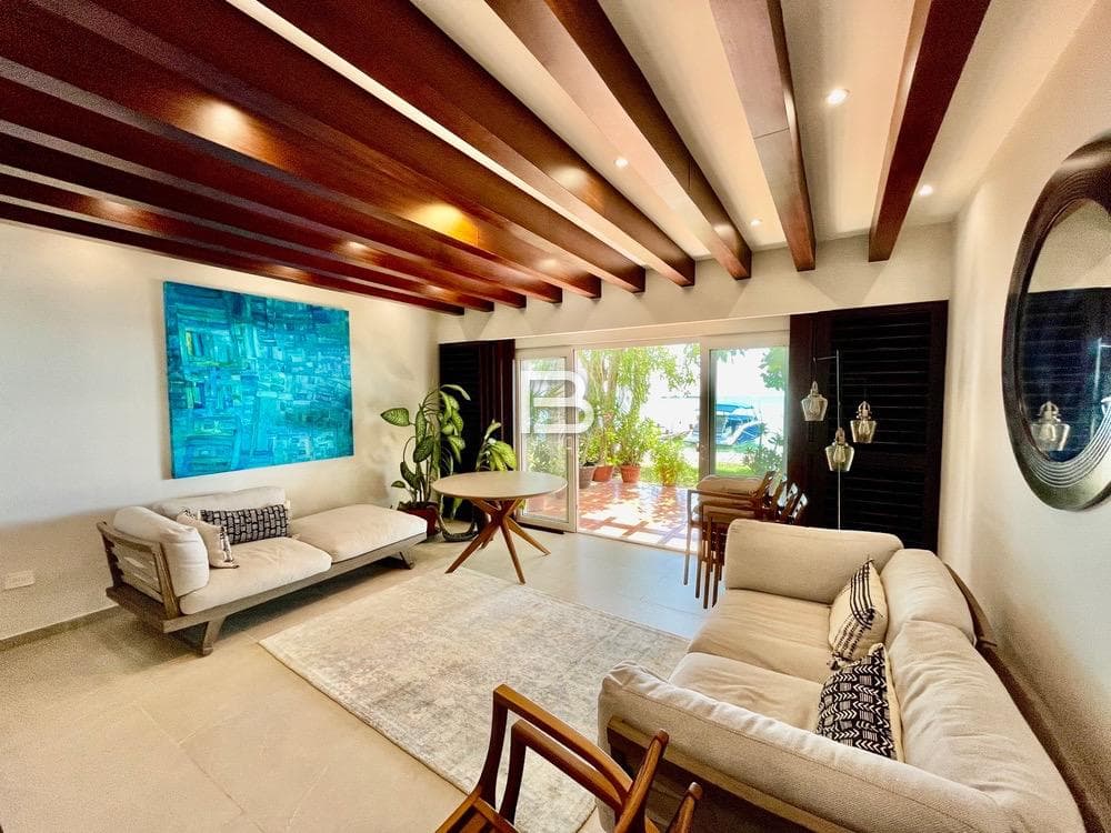 Isla Dorada: 3-Bedroom House for Rent