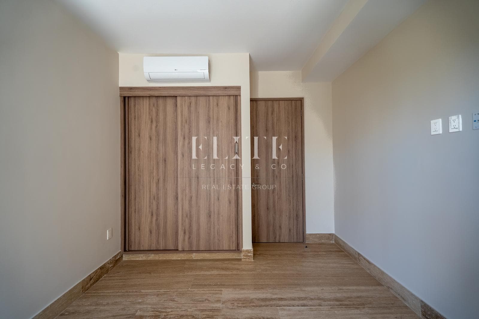 Departamento en Renta y Venta de 3 recamaras en Hodela SM 11