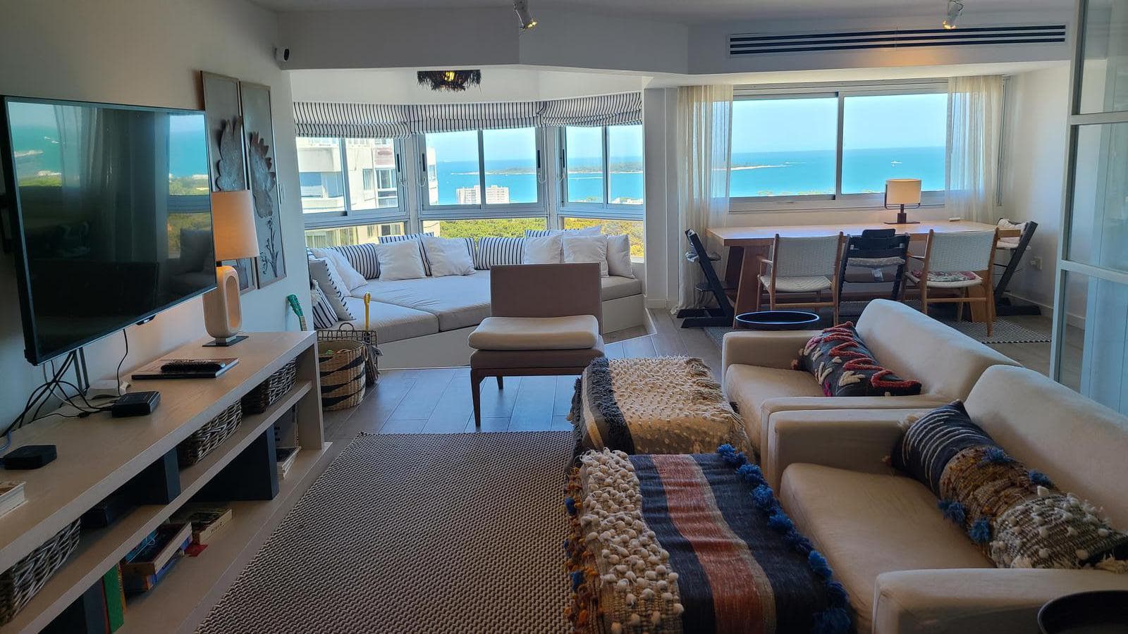 Spectacular Duplex with Ocean Views